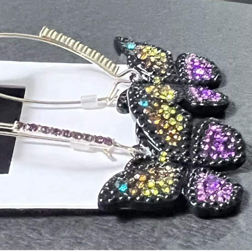 NWT 🖤🦋🖤 Betsey Johnson Pavé Butterfly Earrings Black Multicolor Crystals - Picture 8 of 16